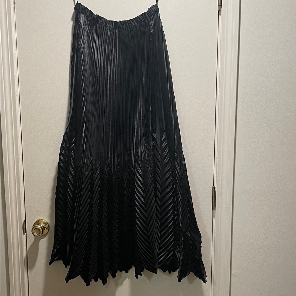 Cachet Black Chevron Pleated Maxi Evening Formal Skirt